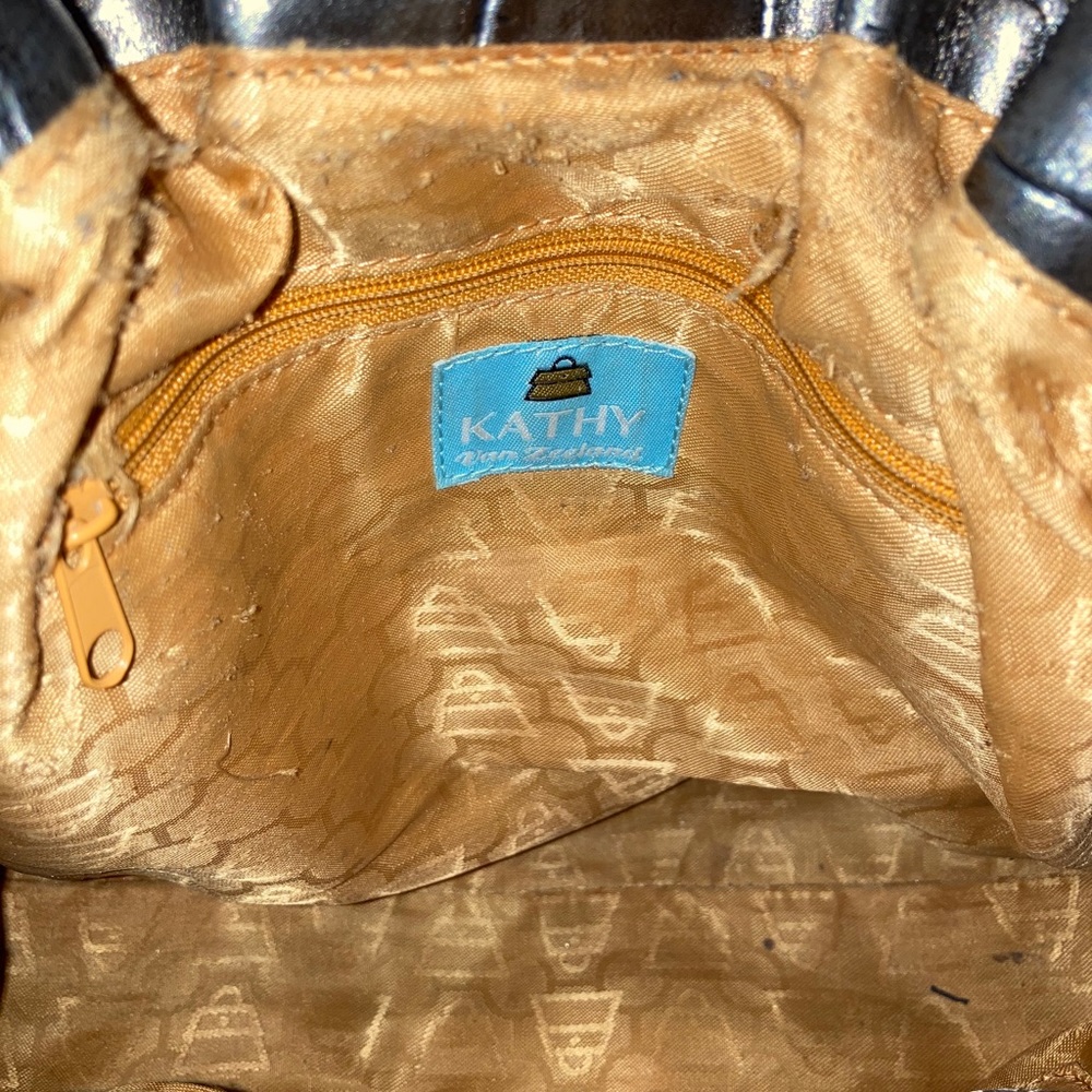 Purse - Picture 4 of 4